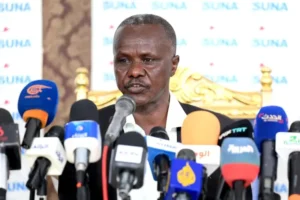 لماذا يحتج الصحفيون السودانيون على محاكمتهم بقانون جرائم المعلوماتية؟ بين خصوصية المهنة واتساع التجريم علي منصور حسب الله كاتب صحفي ومحلل سياسي ورئيس تحرير صحيفة دارفور الآن