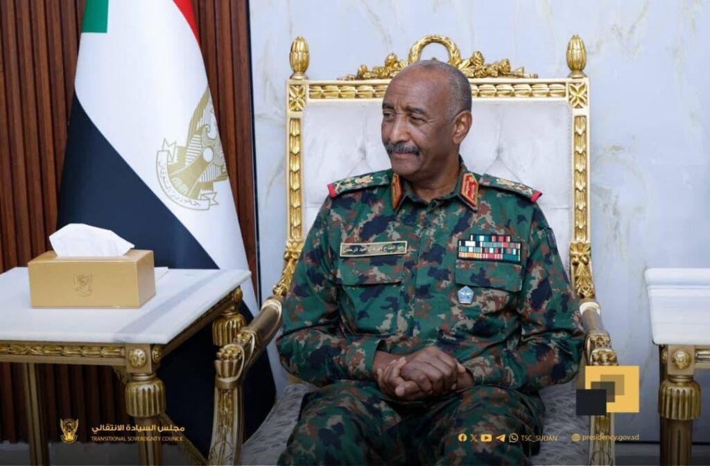 الفريق أول ركن عبد الفتاح البرهان - رئيس مجلس السيادة الانتقالي والقائد العام للقوات المسلحة (مجلس السيادة)