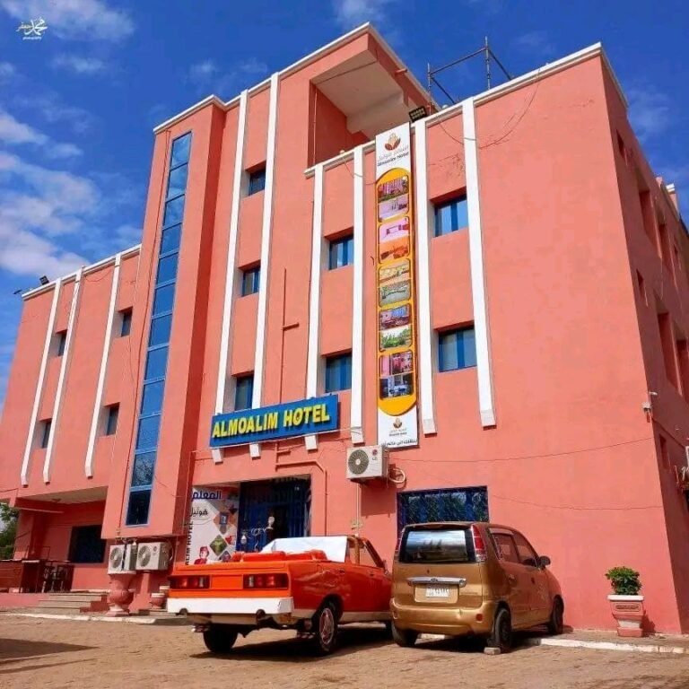 مصادر لـ”دارفور الآن”: ضربات جوية على فندق المعلم بنيالا توقع قتلى وجرحى بينهم أجانب