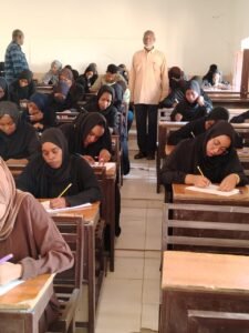 انطلاق امتحانات كليات الهندسة والتمريض والطب البيطري لطلاب جامعة نيالا بمركزي كوستي والخرطوم